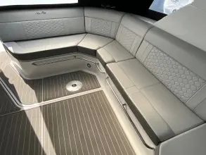 Thumbnail von Sea Ray 320 Sundancer Dıştan Takma Motor
