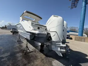 Thumbnail von Sea Ray SLX 310 Dıştan Takma