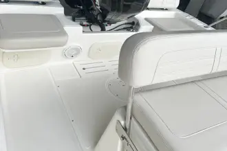 Thumbnail von Boston Whaler 170 Montauk