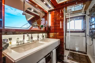 Thumbnail von Benetti 121 Klasik