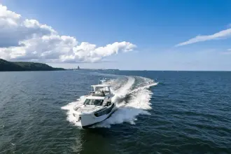 Thumbnail von Galeon 560 FLY