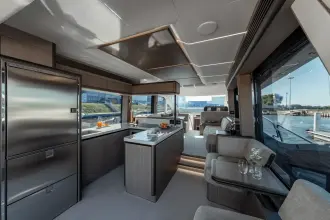 Thumbnail von Galeon 560 FLY