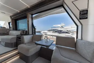 Thumbnail von Galeon 560 FLY