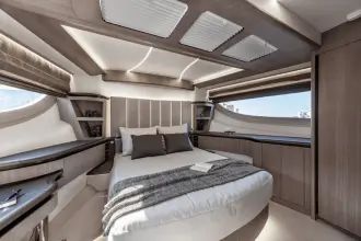 Thumbnail von Galeon 560 FLY