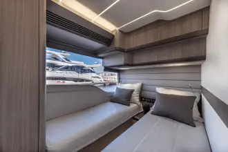 Thumbnail von Galeon 560 FLY