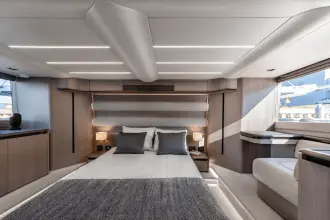 Thumbnail von Galeon 560 FLY