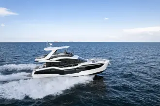 Thumbnail von Galeon 560 FLY