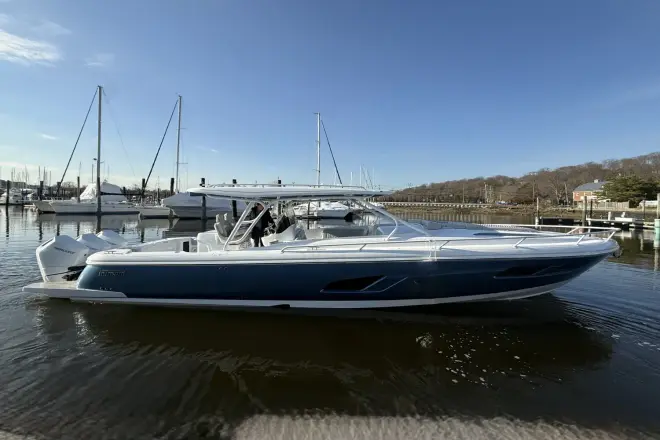 Intrepid 41 Valor