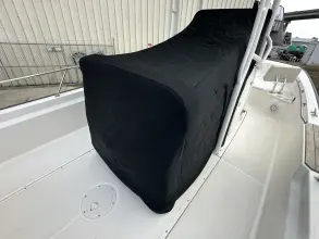Thumbnail von Boston Whaler 210 Montauk