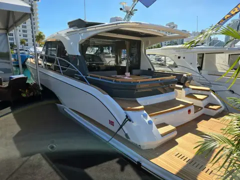 Marex 440 Gourmet Cruiser