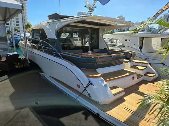 Marex 440 Gourmet Cruiser