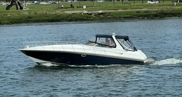 Fountain 38 Express Cruiser