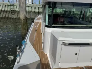 Thumbnail von Axopar 37 XC Cross Cabin