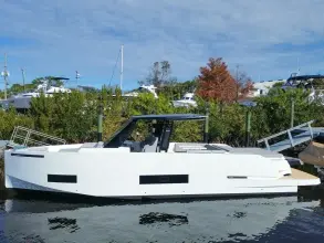 De Antonio Yachts D42