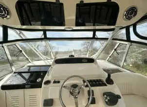Thumbnail von Grady White Express 330