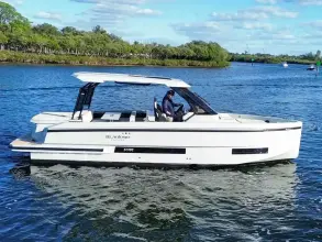 De Antonio Yachts D32