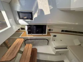 Thumbnail von De Antonio Yachts D32