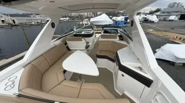 Thumbnail von Sea Ray SLX 310 Außenborder