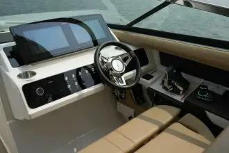 Thumbnail von Sea Ray SLX 310 Außenborder