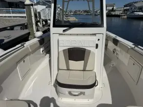 Thumbnail von Robalo R272 Center Console
