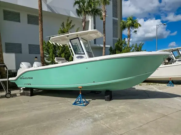 Yelkenli Balina 252 CC