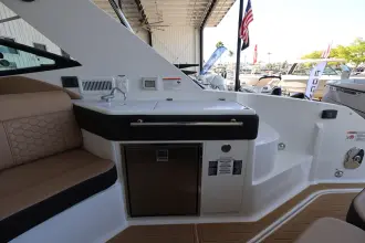 Thumbnail von Sea Ray 320 Sundancer Dıştan Takma Motor