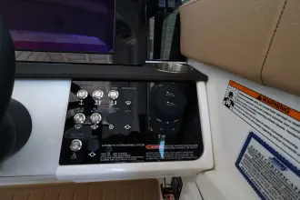 Thumbnail von Sea Ray 320 Sundancer Dıştan Takma Motor