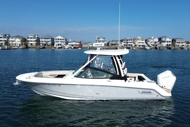 Boston Whaler 240 Vantage