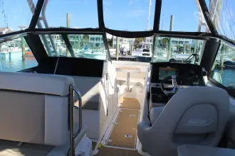 Thumbnail von Boston Whaler 240 Vantage