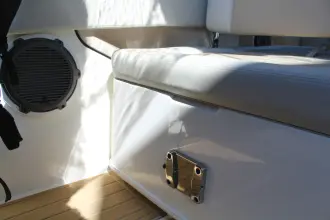 Thumbnail von Boston Whaler 240 Vantage