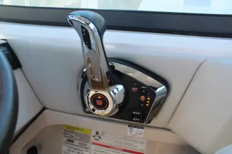 Thumbnail von Boston Whaler 240 Vantage