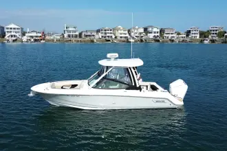 Thumbnail von Boston Whaler 240 Vantage