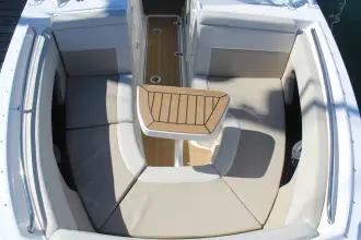 Thumbnail von Boston Whaler 240 Vantage