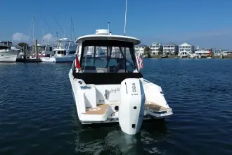 Thumbnail von Boston Whaler 240 Vantage
