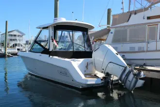 Thumbnail von Boston Whaler 240 Vantage