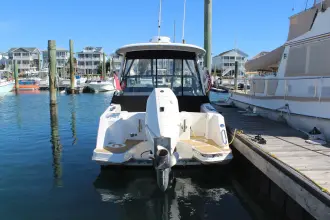 Thumbnail von Boston Whaler 240 Vantage