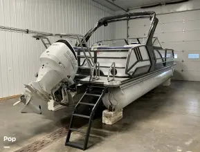 Crest Boats Continental 250 SLC