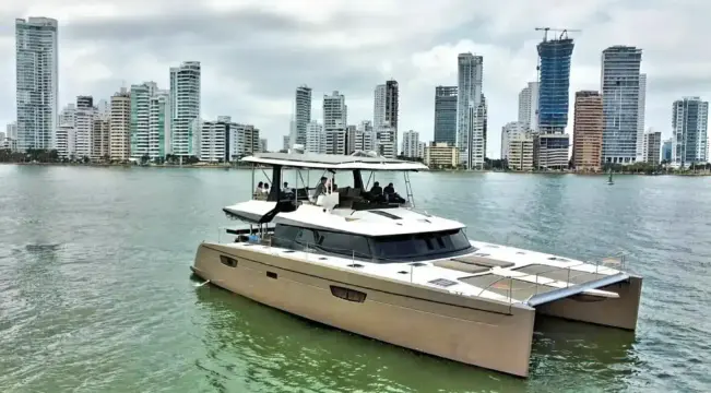 Fountaine Pajot Ipanaema 58 Power Octopus