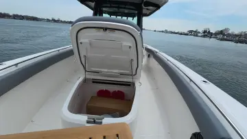 Thumbnail von Boston Whaler 330 Outrage