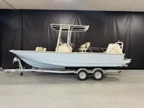 Thumbnail von Boston Whaler 210 Montauk