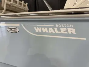 Thumbnail von Boston Whaler 210 Montauk
