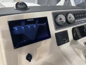 Thumbnail von Boston Whaler 210 Montauk