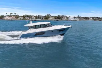 Thumbnail von Tiara Yachts C49 Coupe Seeker