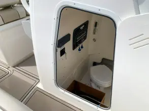 Thumbnail von Boston Whaler 280 Outrage