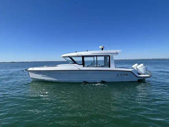 Cruisers Yachts 38 VTR EC
