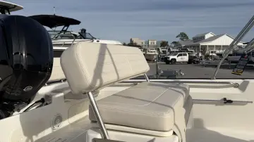 Thumbnail von Boston Whaler 170 Montauk