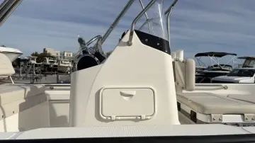 Thumbnail von Boston Whaler 170 Montauk