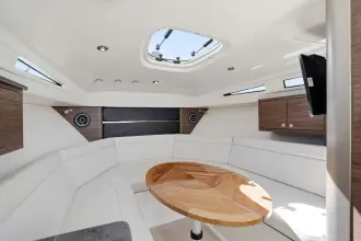 Thumbnail von Boston Whaler 325 Conquest