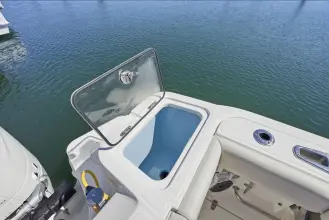 Thumbnail von Boston Whaler 325 Conquest