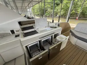 Thumbnail von Sea Ray SLX 400 Dıştan Takma